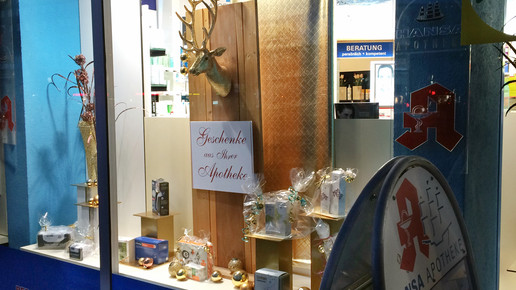 schaufenster apotheken weihnachts-deko18 aa