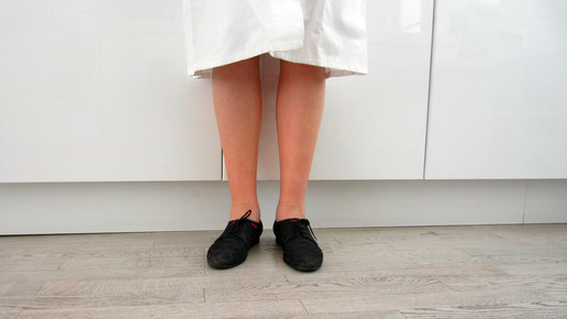 nackte beine kittel aa