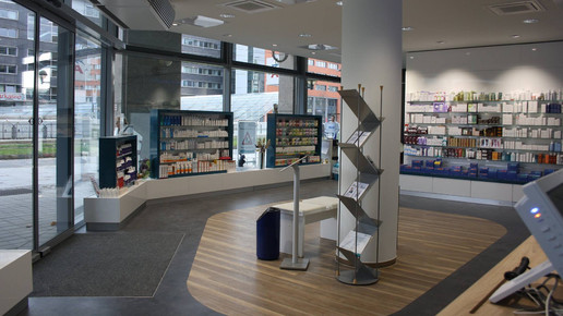 Delphin-Apotheke 8 Delphin-Apotheke