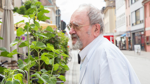 Adler-Apotheke Erlangen Bernd Nuermberger aussen02 Marie-Theres Graf 