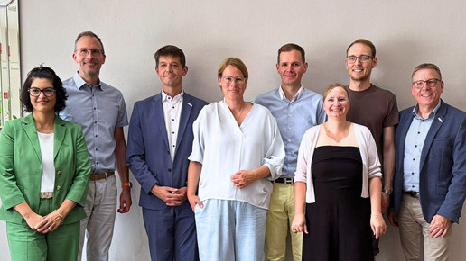Vorstand der Landesapothekerkammer Hessen mit Franziska Erdle