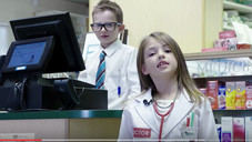 Frau Doktor (6) und Herr Apotheker (5)