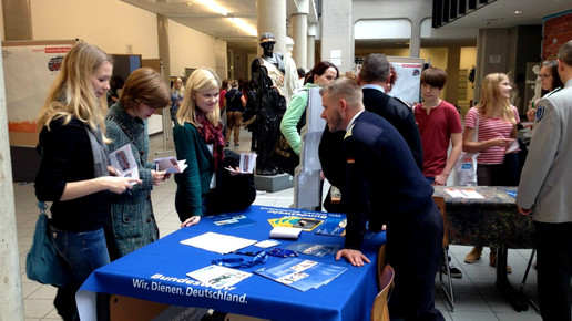 tag-der-pharmazie bundeswehr lakt