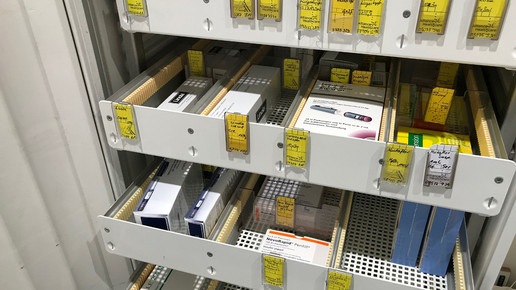 40.000 Euro: Einbrecher lässt Impfstoff-Kühlschrank offen