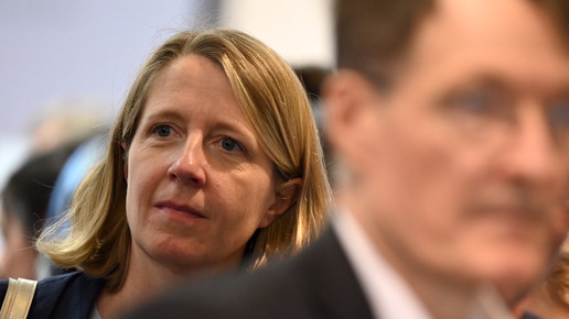 Suanne Ozegowski mit Karl Lauterbach