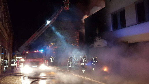 Brand AErztehaus 1 Feuerwehr Wolfenbuettel