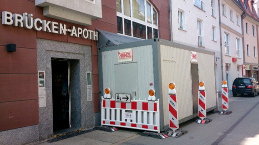 hochwasser container4 brueckenapotheke