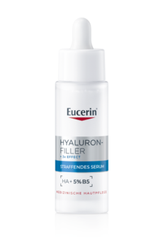 Straffendes Serum mit 3x Effekt, 5 % B5 und Hyaluronsäure, Produktname und Wirkstoffe auf Vorderseite sichtbar.