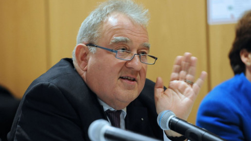 0008-dat dialog becker1