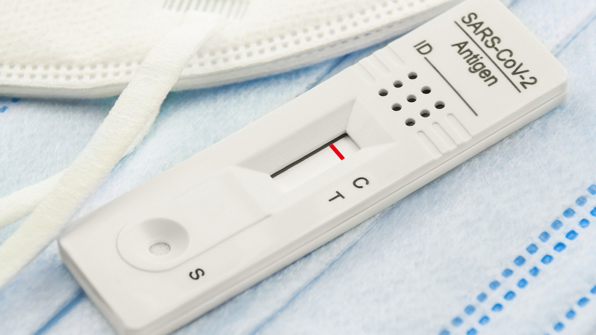 Doku-Frist-f-r-Masken-beendet-f-r-Tests-nicht