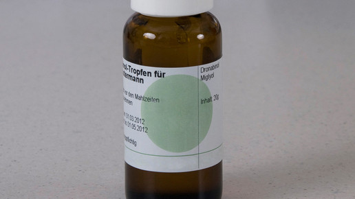 Dronabinol Flasche Etikett bionorica