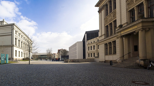 halle-Omi Ts-wiki-CC BY-SA 3 0