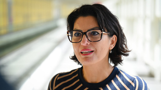 Foto: Dr. Schamim Eckert im Portrait 2024