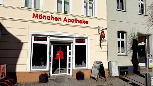 Die Mönchen-Apotheke von außen.