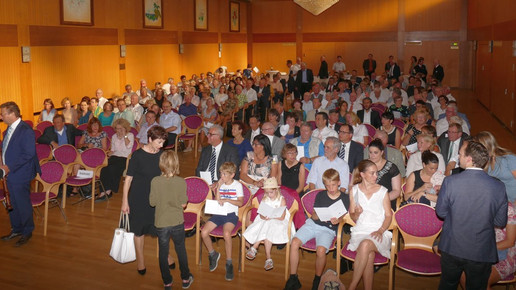 Wolfgang Mueller Verdienstkreuz 3 Marien-Apotheke