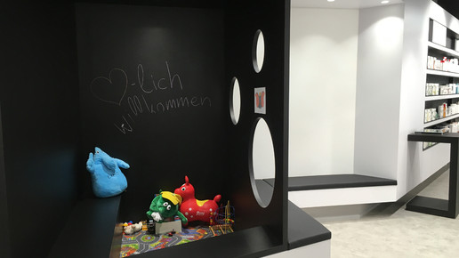 Apo 12 Elefanten-Apotheke