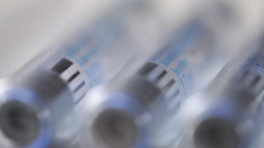 Robinul: Leere Ampulle mit Riss