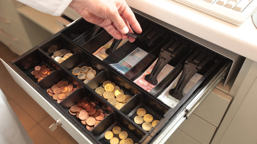 Coronakrise: Apotheker:innen geht es ans Privatvermögen