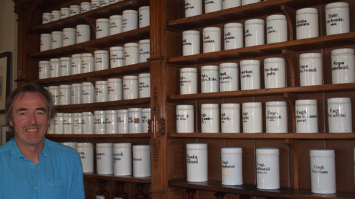 zahn einhorn-apotheke2