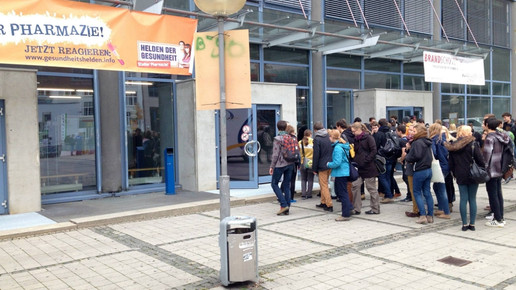 tag-der-pharmazie eingang lakt