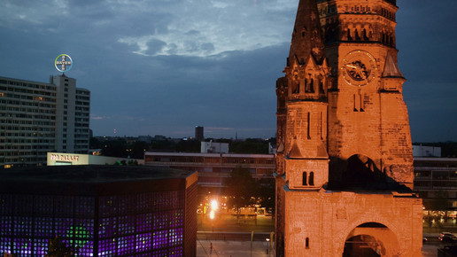 bayer berlin gedaechtniskirche bayer