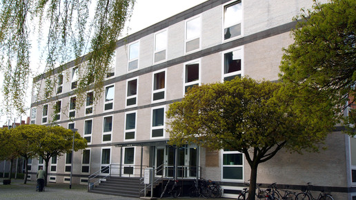 oberverwaltungsgericht ovg_nrw-Florian Adler-wiki-C BY-SA 3 0