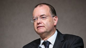 Dr. Eckart Bauer spricht auf dem DAV Wirtschaftsforum 