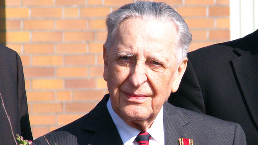 Wolfgang Liebe wiki Martin F K ccbysa30