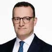 Portrait von Jens Spahn im Anzug