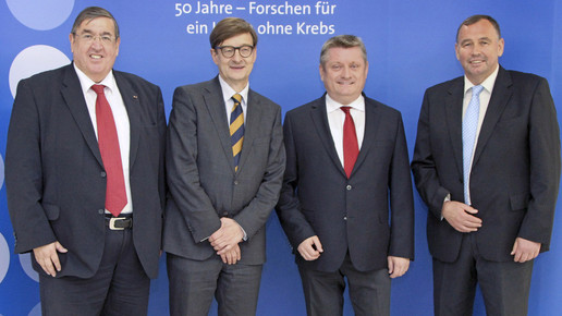 Gröhe besucht Krebszentrum