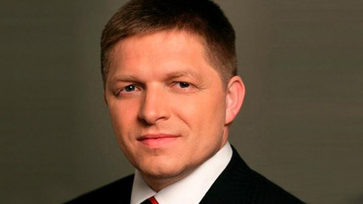 Robert Fico official gov portrait