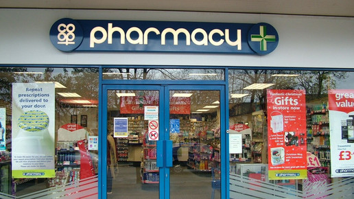 Britische Apotheken beklagen Test-Mangel