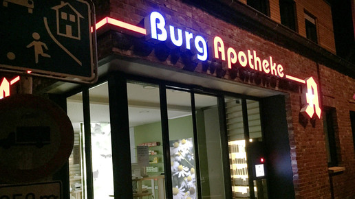 burgapotheke aussen overwiening