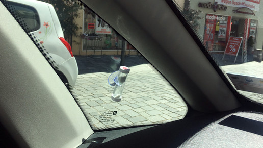 rosen-apotheke parkplatz-Sanduhr rosen-apo