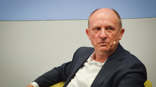 Jörg Wieczorek in der Podiumsrunde bei der Expopharm-Eröffnung