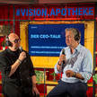 „Unser Job ist es nicht, Papier zu bedrucken“ Foto: Tom Bellartz und Andreas Arntzen beim Talk auf der APOTHEKENTOUR in Hamburg 2026