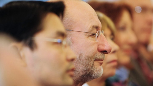 0003-wolf neben roesler