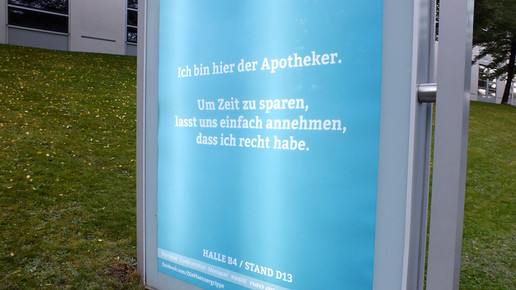 eingang expo maennergrippe3 aa