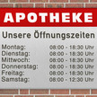 Flexible Öffnungszeiten, Notdienst in Bereitschaft Öffnungszeitenschild einer Apotheke