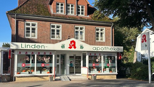 Die Linden-Apotheke Lensahn von außen.