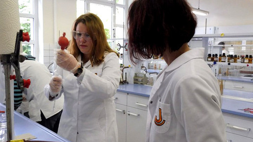 NRW schafft PTA-Schulgeld ab