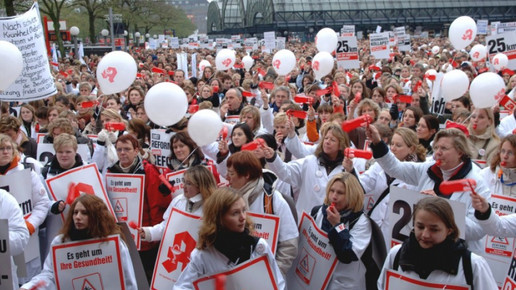 0003-4 kundgebung hamburg 2006