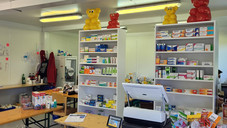 Hochwasser-Apotheke zieht in Container