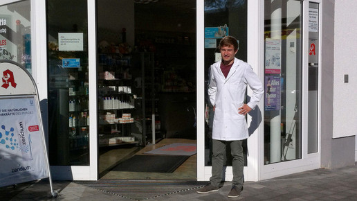 damian kaminski vertretung1 flying pharmacist