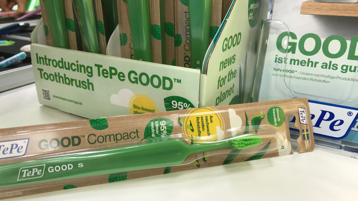 TePe: Zahnbürste aus Zuckerrohr | APOTHEKE ADHOC