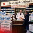 KI-Montage zeigt Apotheke im Drogerie-Stil