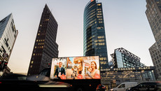 LED Truck am Potsdamer Platz: Noweda-Kampagne in Berlin zu "Apotheken stärken. Jetzt."