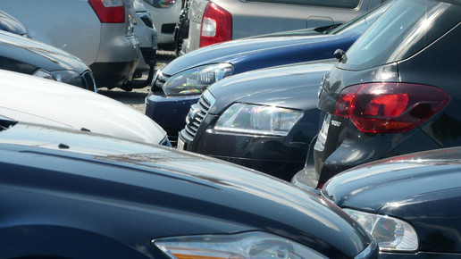 parkplatz autos Guenther Schad pixeliode