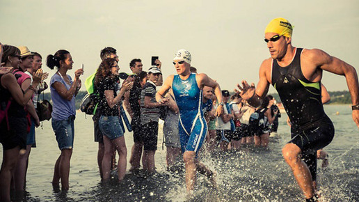 Julia Gajer schwimmen Sebastian Kuhn