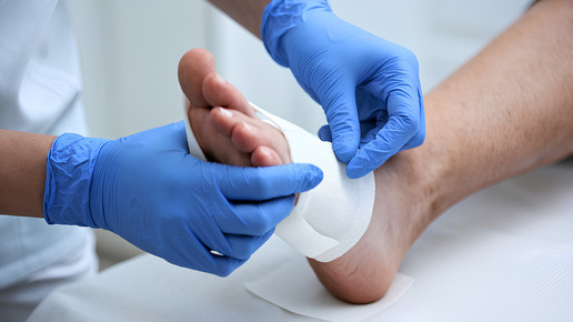 Diabetiker: Auf die Wundtoilette achten